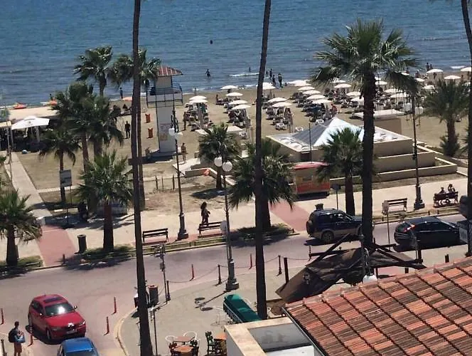 Aparthotel Nautilus Tourist Larnaca