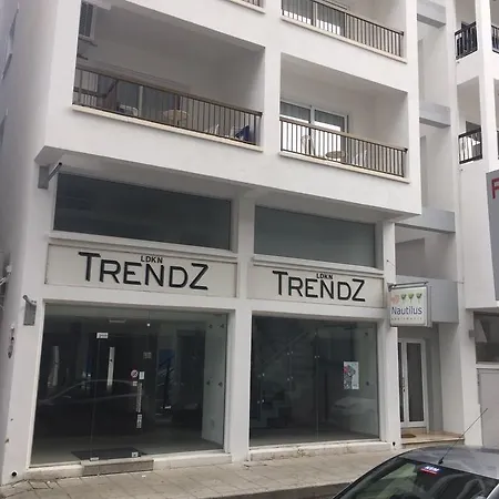 Nautilus Tourist Aparthotel 4*