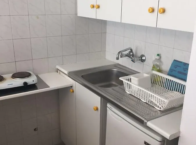 Nautilus Tourist 3* Larnaca