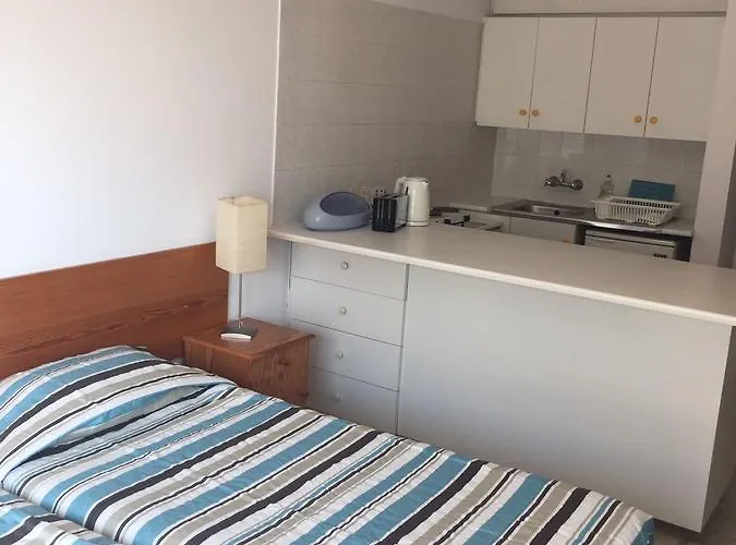 Nautilus Tourist 3* Ларнака