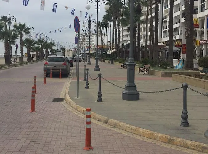 Nautilus Tourist Апарт-готель 3*